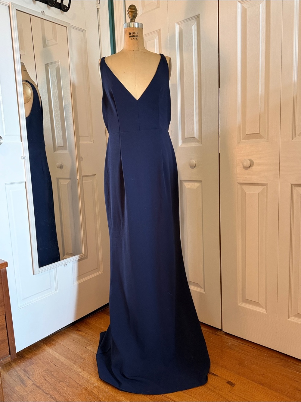 Lulus Elegant Navy V-Neck Evening Gown - Classic Women's Dress